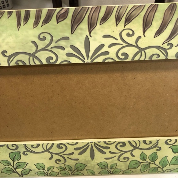 Green Leaf Picture Frame, 15x4” Opening - Picture 5 of 9